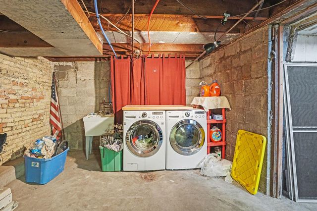 913 Elliott Avenue, Grand Haven Twp, MI 49417