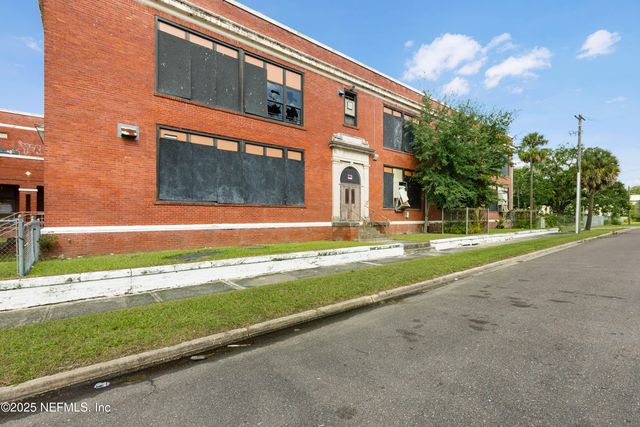1221 E 16TH Street, Jacksonville, FL 32206