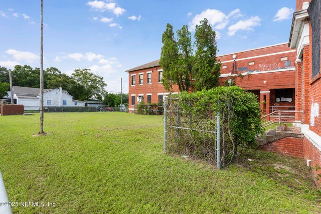 1221 E 16TH Street, Jacksonville, FL 32206