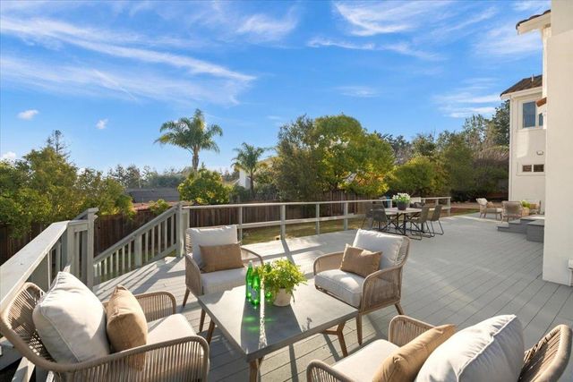 3961 Jefferson Avenue, Redwood City, CA 94062