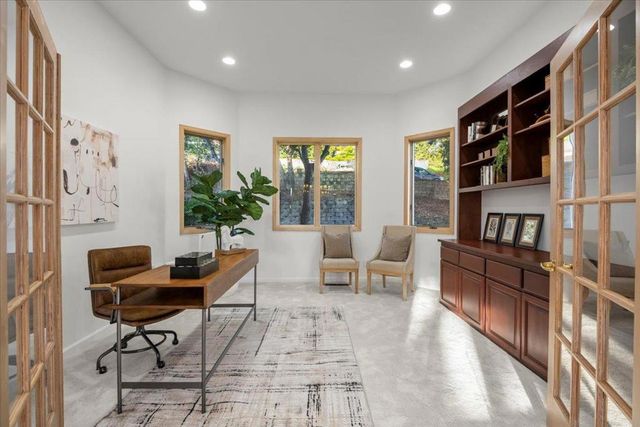 3961 Jefferson Avenue, Redwood City, CA 94062