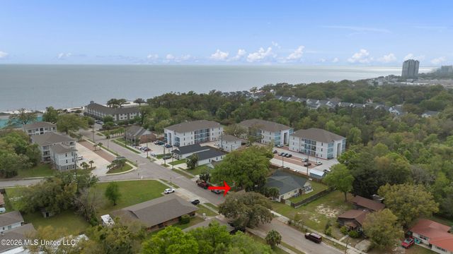 145 Briarfield Avenue, Biloxi, MS 39531