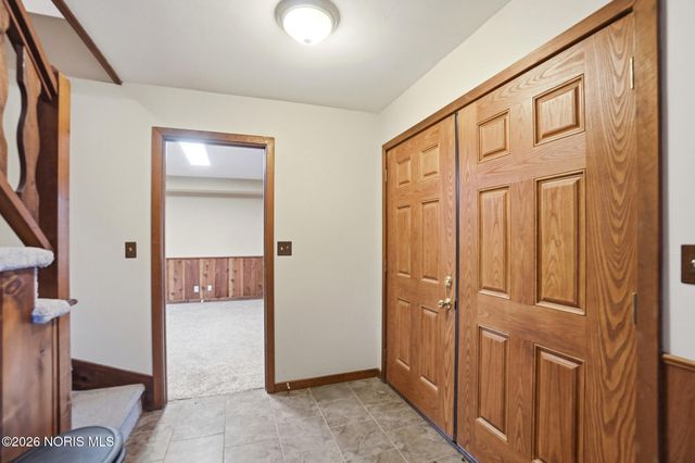 1450 Fostoria Avenue, Findlay, OH 45840