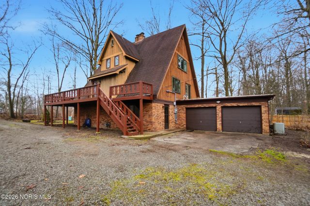 1450 Fostoria Avenue, Findlay, OH 45840