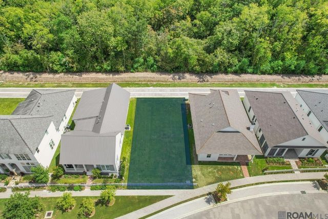 3240 Pointe-marie Dr, Baton Rouge, LA 70820