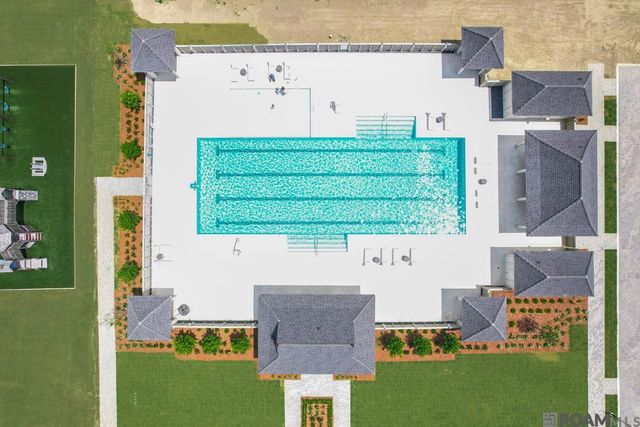 3240 Pointe-marie Dr, Baton Rouge, LA 70820