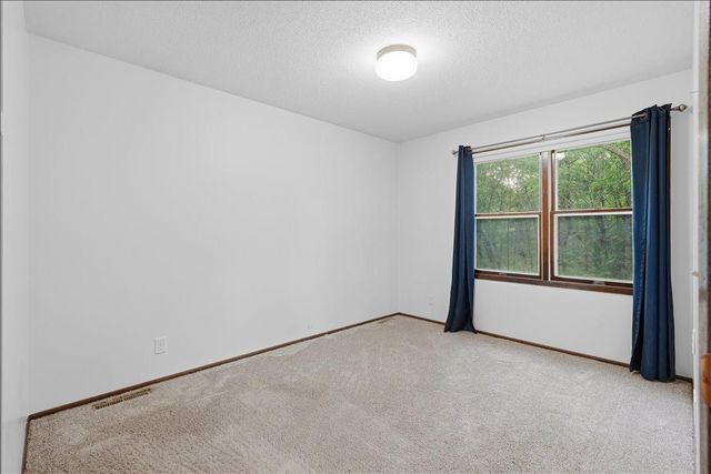W10417 County Road FF, River Falls, WI 54022