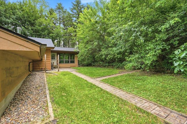 W10417 County Road FF, River Falls, WI 54022