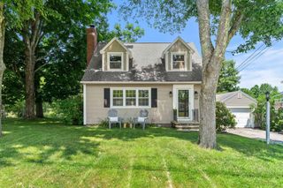 83 Violet Street, Manchester, NH 03102