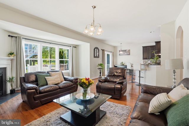 2405 CINDY LN, Warrington, PA 18976