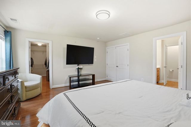 2405 CINDY LN, Warrington, PA 18976