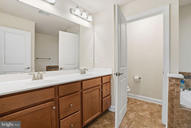 2405 CINDY LN, Warrington, PA 18976
