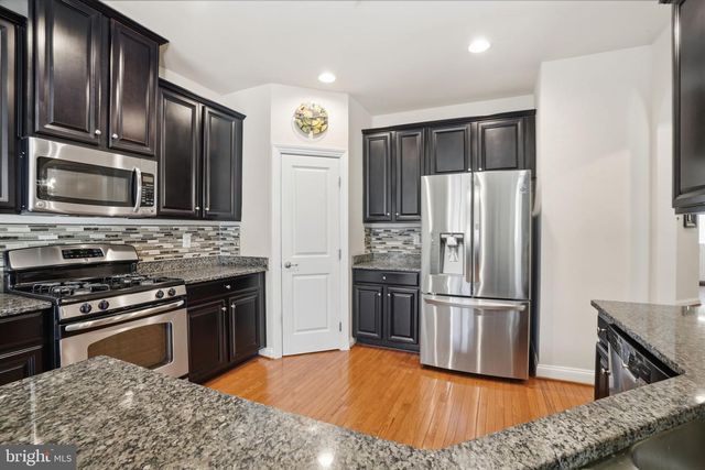2405 CINDY LN, Warrington, PA 18976