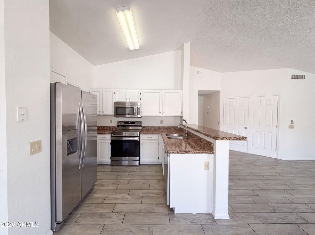 1842 E RIVIERA Drive, Chandler, AZ 85249 — photo 2