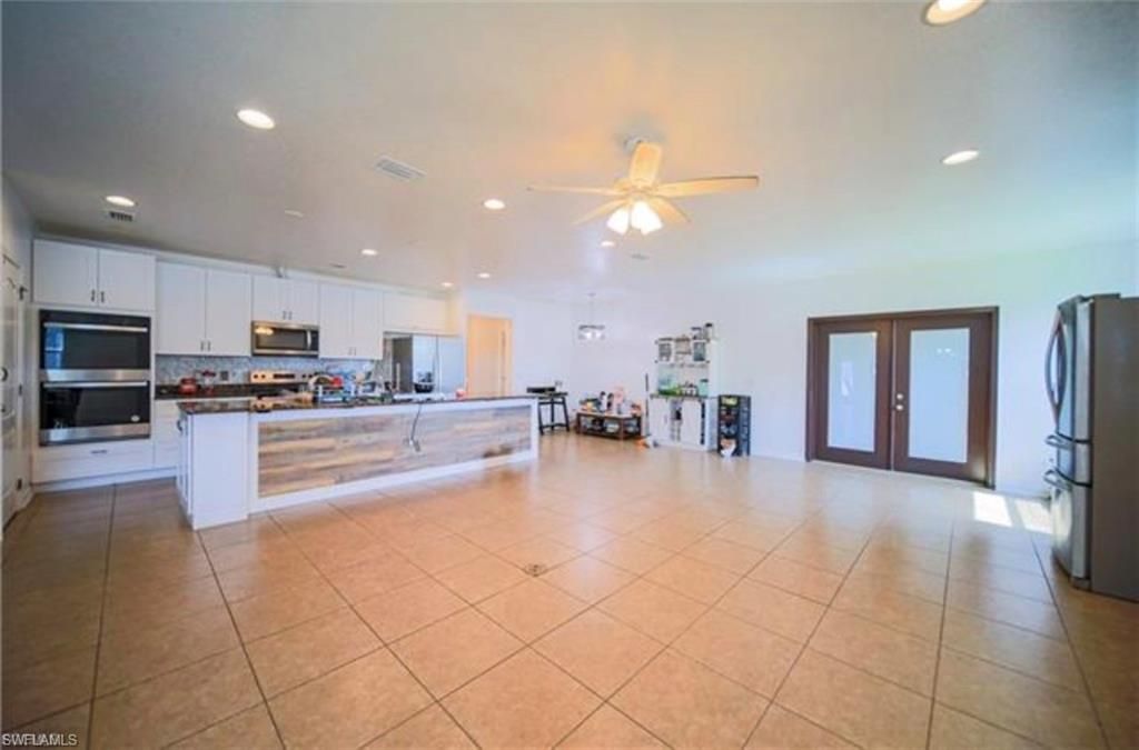 Image 7 of property listing at 3327 NW 1st ST, Cape Coral, FL 33993