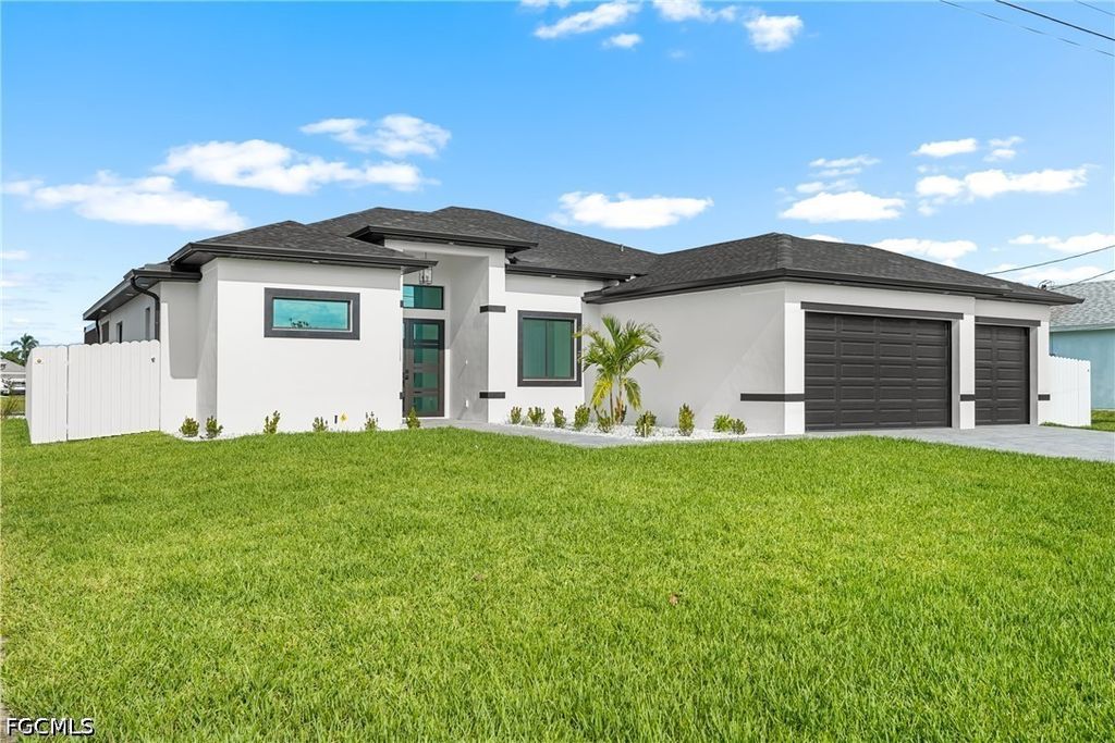 222 SE 2nd AVE, Cape Coral, FL 33990