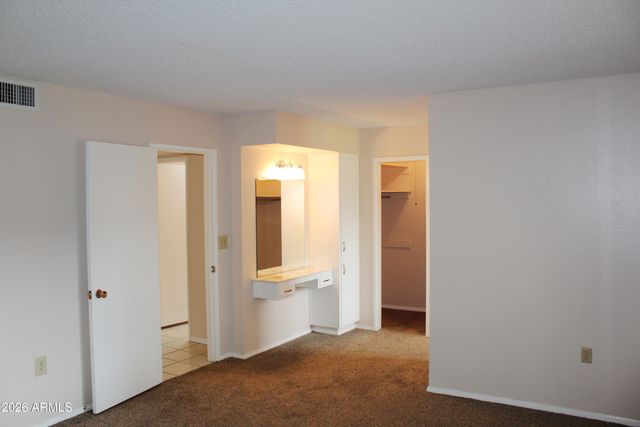 10207 W KINGSWOOD Circle, Sun City, AZ 85351