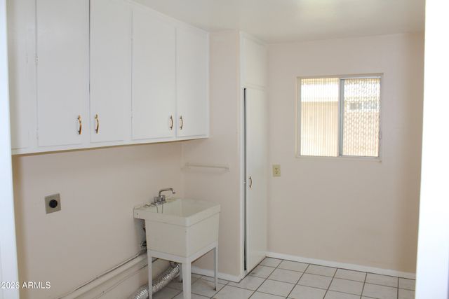 10207 W KINGSWOOD Circle, Sun City, AZ 85351