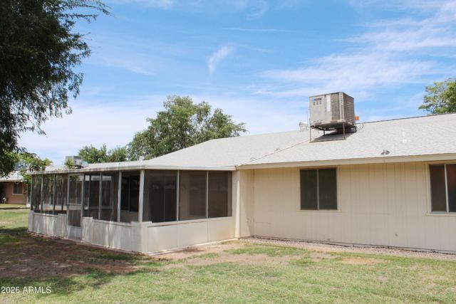10207 W KINGSWOOD Circle, Sun City, AZ 85351