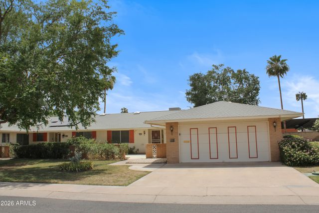 10207 W KINGSWOOD Circle, Sun City, AZ 85351