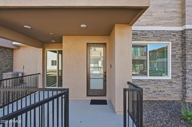 2121 W Sonoran Desert Drive 83, Phoenix, AZ 85085
