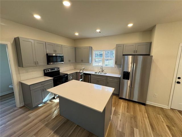 2410 St. James NW Avenue, Atlanta, GA 30318