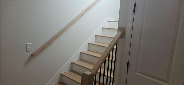 2410 St. James NW Avenue, Atlanta, GA 30318