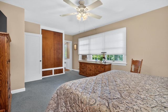 906 20th Avenue, East Moline, IL 61244