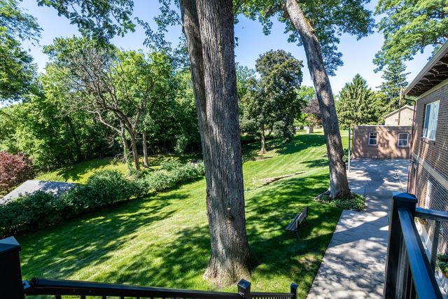 906 20th Avenue, East Moline, IL 61244