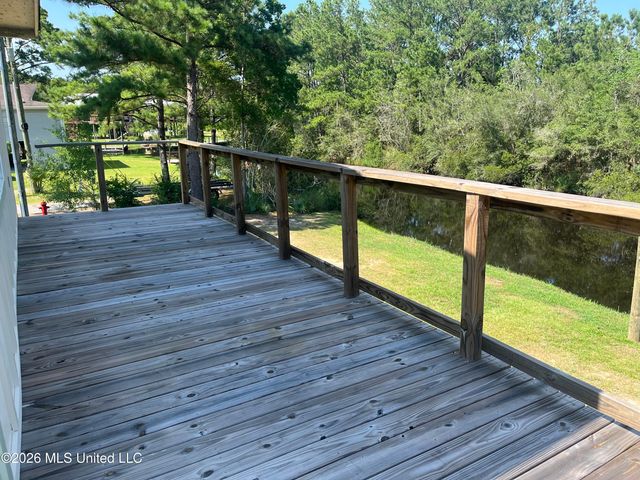 6007 Tyler Street, Bay Saint Louis, MS 39520