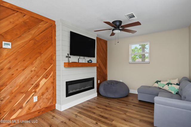 6007 Tyler Street, Bay Saint Louis, MS 39520