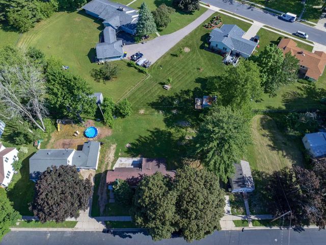 433 West Avenue, Mauston, WI 53948