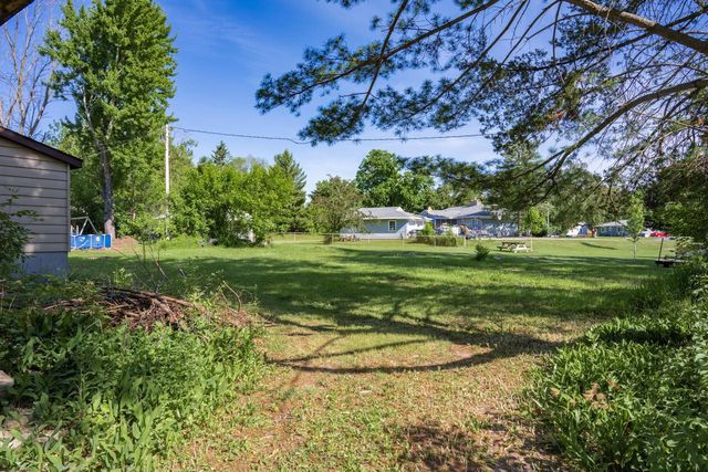 433 West Avenue, Mauston, WI 53948