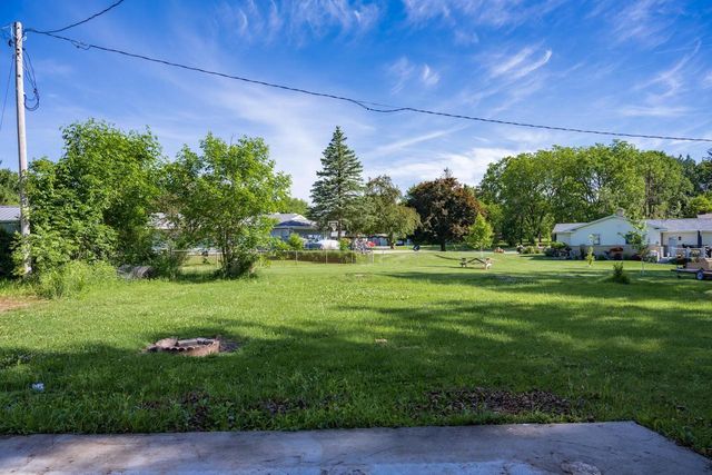 433 West Avenue, Mauston, WI 53948