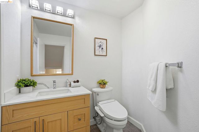 239 Paseo bernal, Moraga, CA 94556