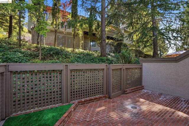 239 Paseo bernal, Moraga, CA 94556