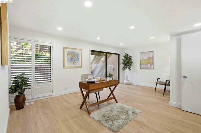 239 Paseo bernal, Moraga, CA 94556