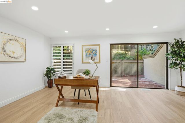 239 Paseo bernal, Moraga, CA 94556