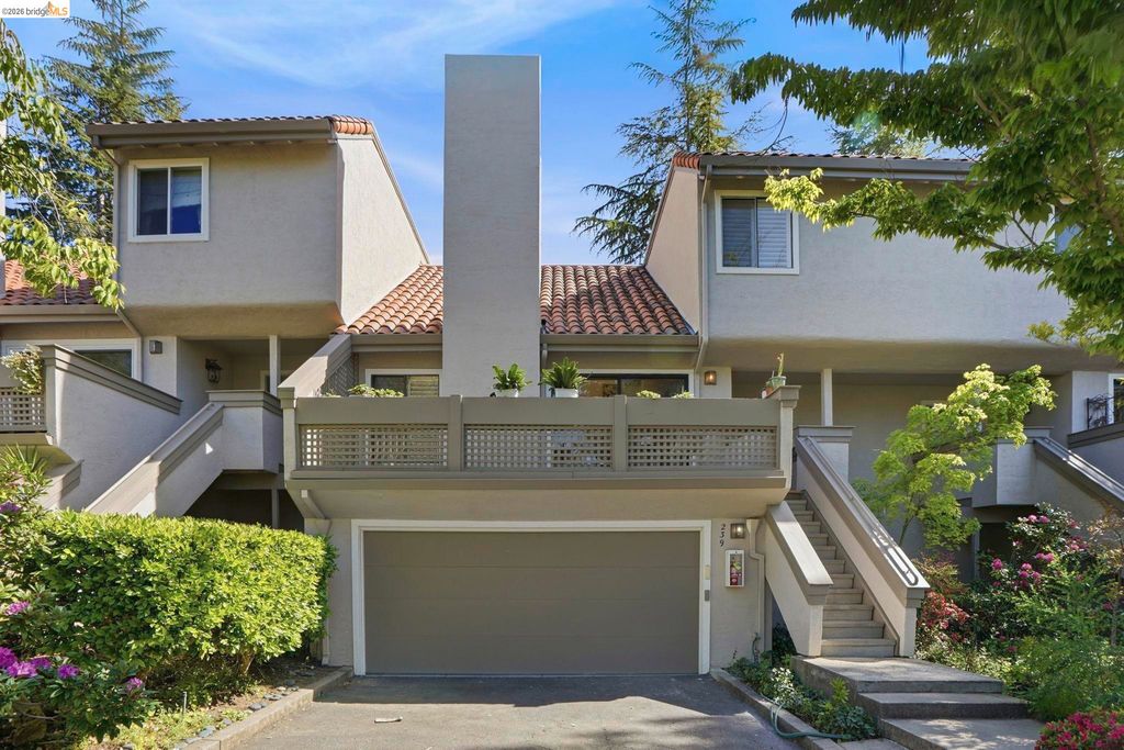 239 Paseo bernal, Moraga, CA 94556