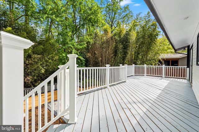 203 AUDREYS CT SE, Vienna, VA 22180