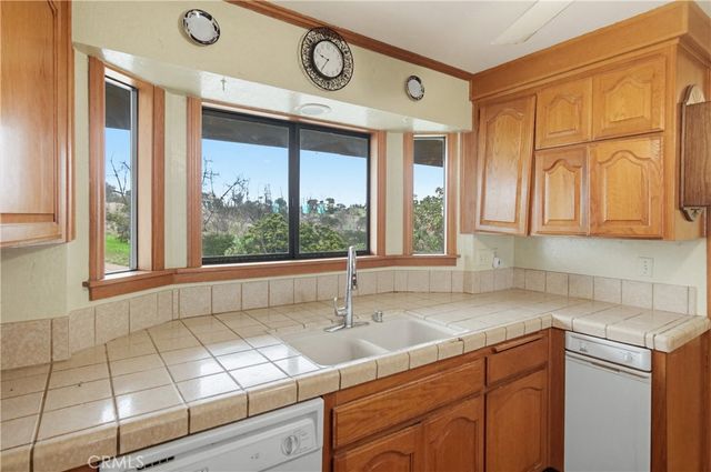 11905 Sierra Rojo, Valley Center, CA 92082