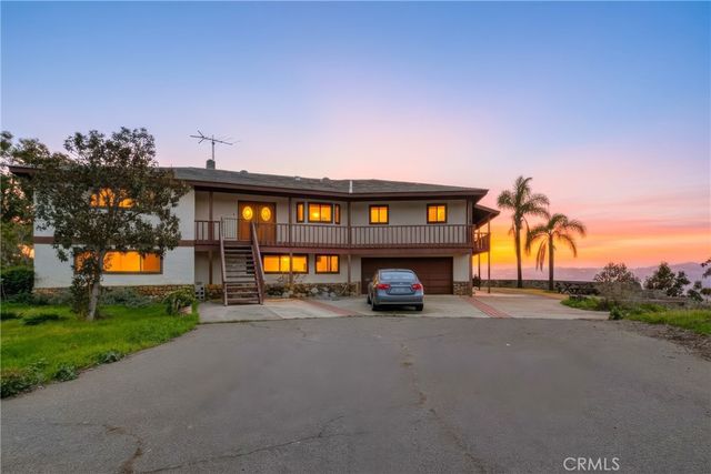 11905 Sierra Rojo, Valley Center, CA 92082