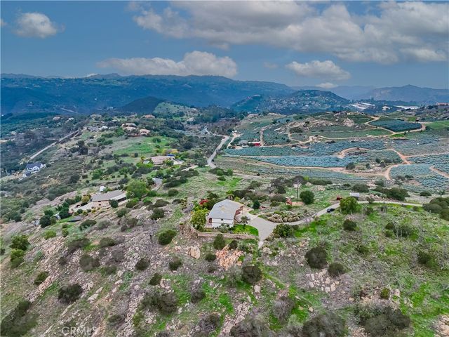 11905 Sierra Rojo, Valley Center, CA 92082