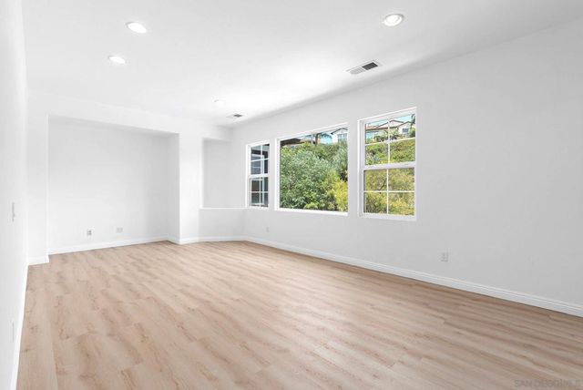 1120 Championship Rd, Oceanside, CA 92057