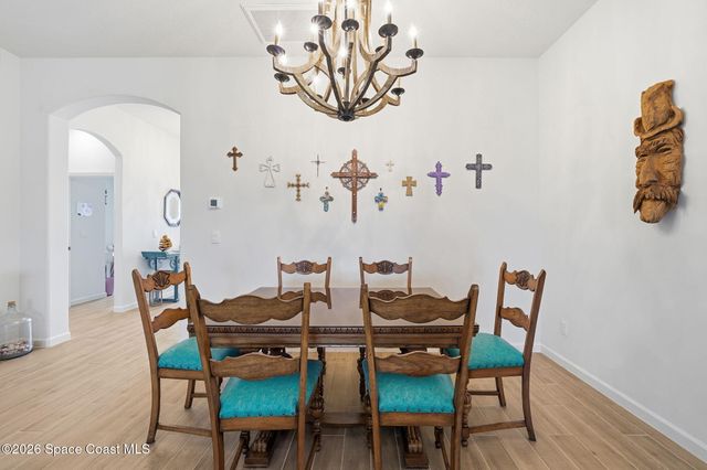 5285 2nd Manor, Vero Beach, FL 32968