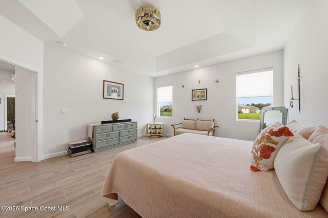 5285 2nd Manor, Vero Beach, FL 32968