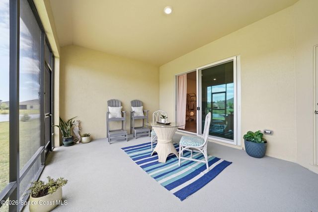 5285 2nd Manor, Vero Beach, FL 32968