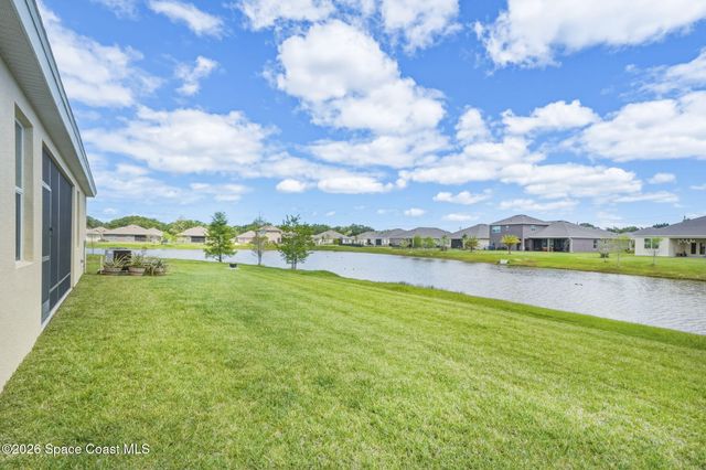 5285 2nd Manor, Vero Beach, FL 32968