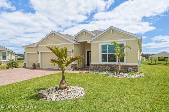 5285 2nd Manor, Vero Beach, FL 32968