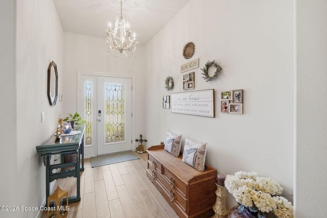 5285 2nd Manor, Vero Beach, FL 32968